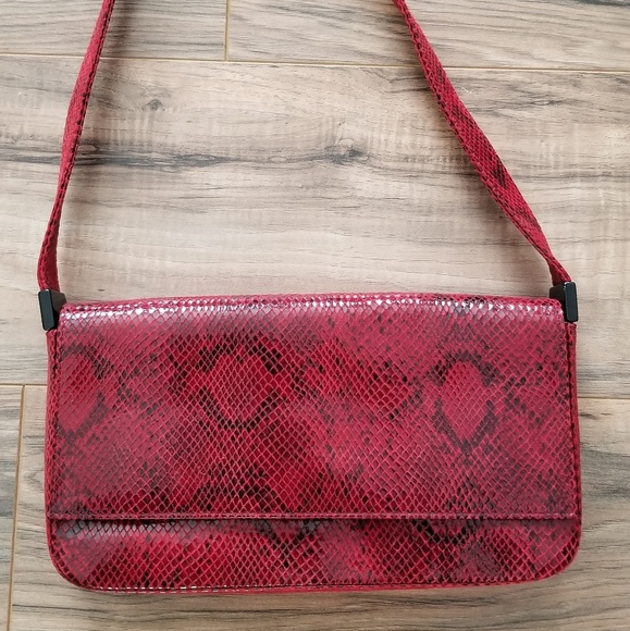 Stuart Weitzman Handbags - ❤STUART WEITZMAN Leather Bag